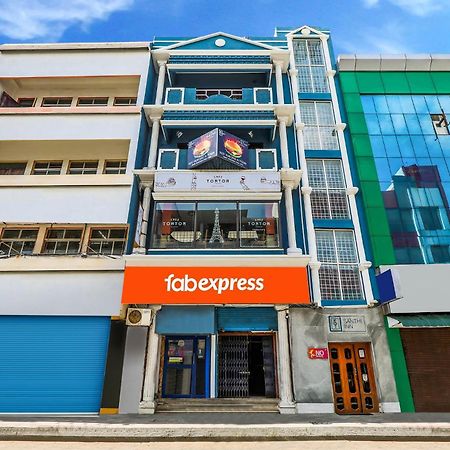 Fabexpress Santhi Inn - 500 Meters From Promenade Beach Ποντισερί Εξωτερικό φωτογραφία